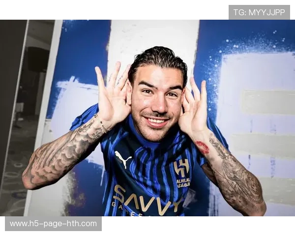 AC米兰右路连线顺畅，特奥高速插上传中极具威胁