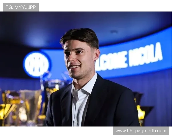 罗马扎莱夫斯基中场护球稳定性提升明显