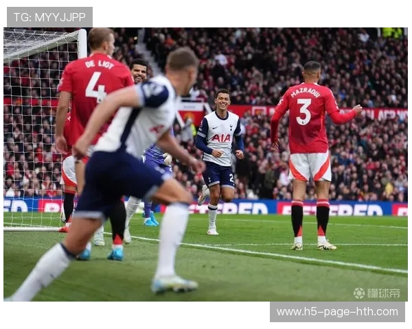 布鲁诺角球助攻曼联终场绝杀