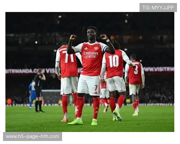 萨卡中路抢断后反击一脚破门